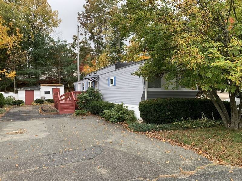 179 Lakeview Street, Tewksbury, MA 01876