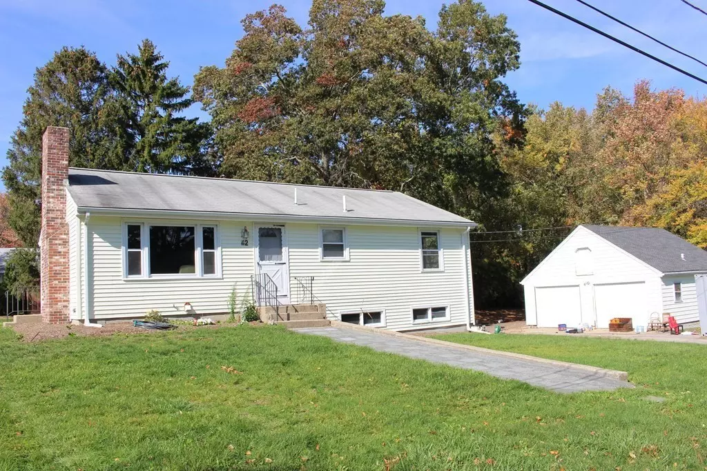 Seekonk, MA 02771,42 South Wheaton