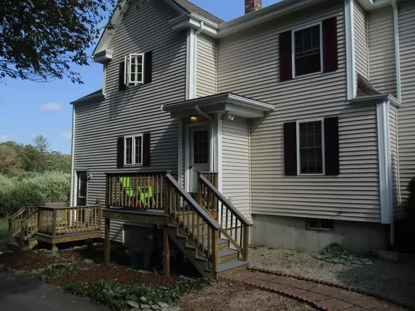 Berkley, MA 02779,122 Padelford St.