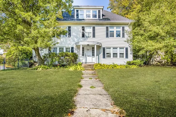 70-72 Chapin Ter, Springfield, MA 01107