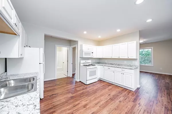 West Springfield, MA 01089,48 Chapin St