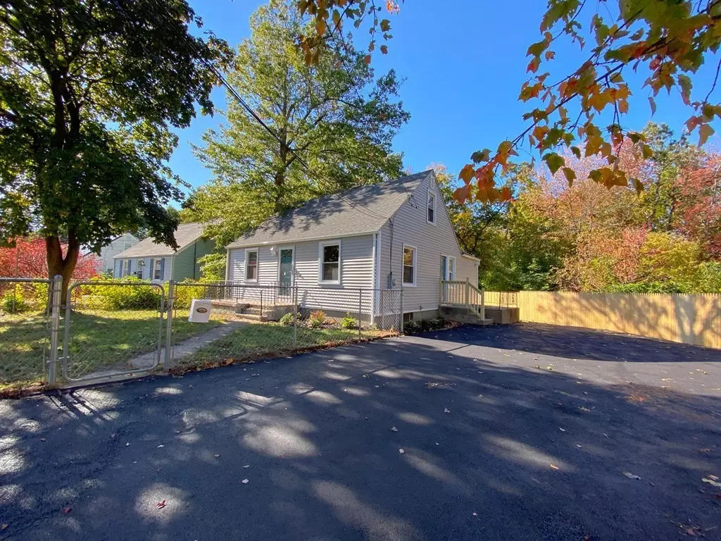 Springfield, MA 01151,72 Midway St