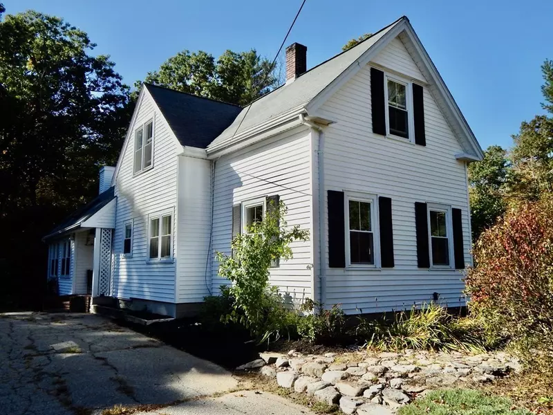 339 State St, Hanson, MA 02341