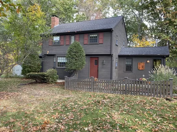 471 Pond St, Franklin, MA 02038