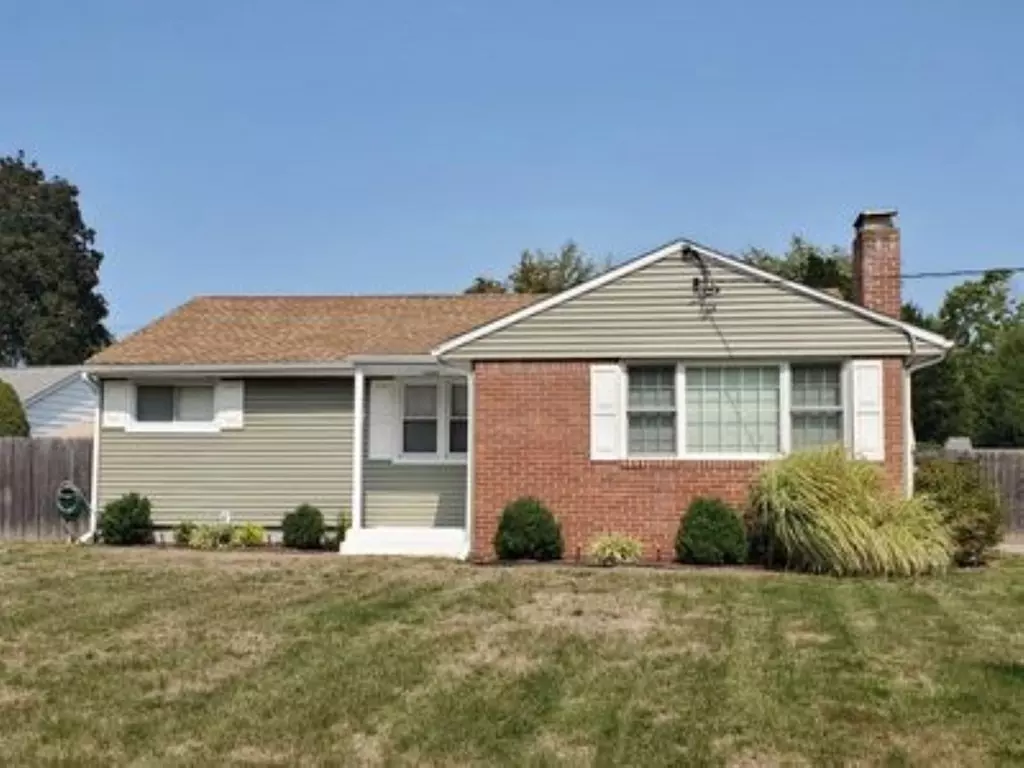 Agawam, MA 01001,82 Florida Dr