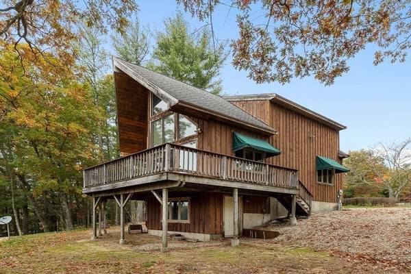 New Salem, MA 01355,14 E Eagleville Ln