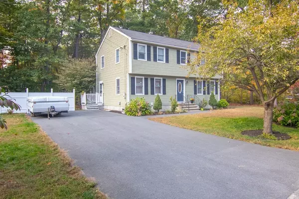 18 Snay Cir, Tyngsborough, MA 01879