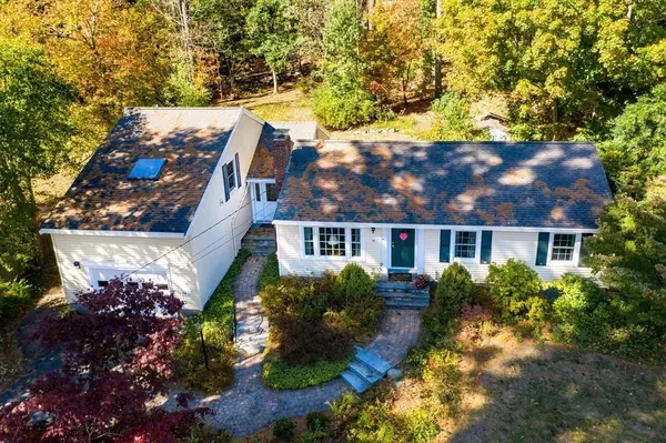 26 Mohawk Dr, Acton, NJ 07120