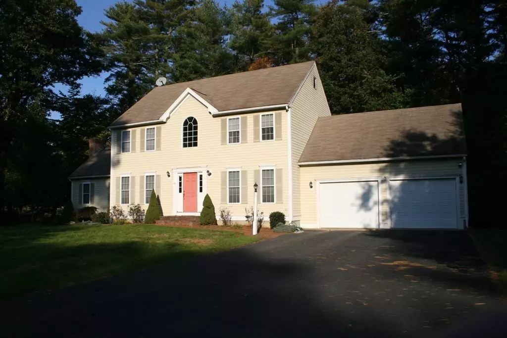 Halifax, MA 02338,26 Orchard Cir