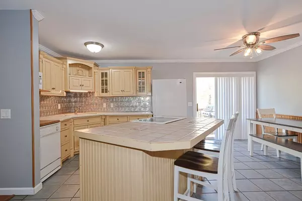 Brookfield, MA 01506,46 Fiskdale Rd