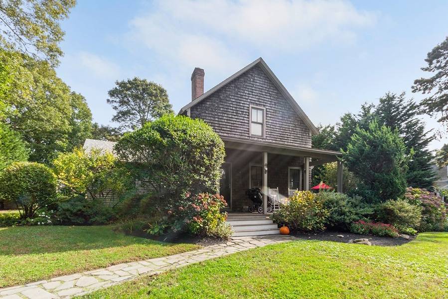 41 Buena Vista Avenue, Oak Bluffs, MA 02557