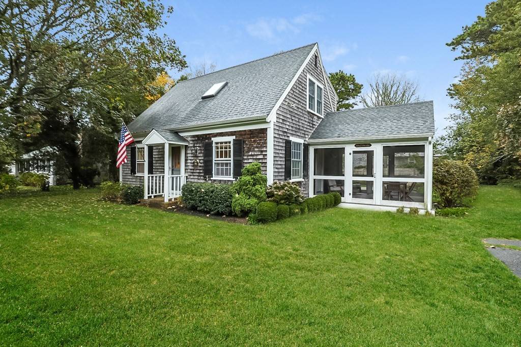 486 Crowell Rd, Chatham, MA 02650