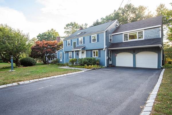 Lynnfield, MA 01940,4 Willowby Way