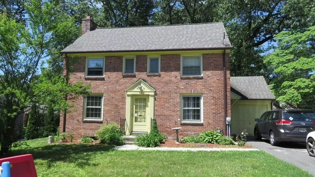 Springfield, MA 01109,814 Roosevelt Ave