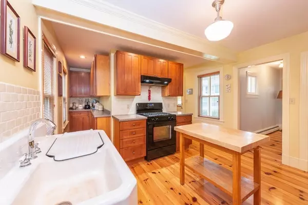 Pepperell, MA 01463,11 Bennett St