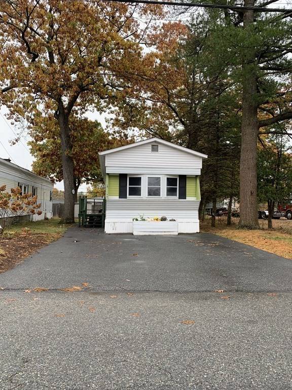 98 Leicester St, Billerica, MA 01862