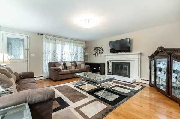 Andover, MA 01810,12 Mckenney Circle