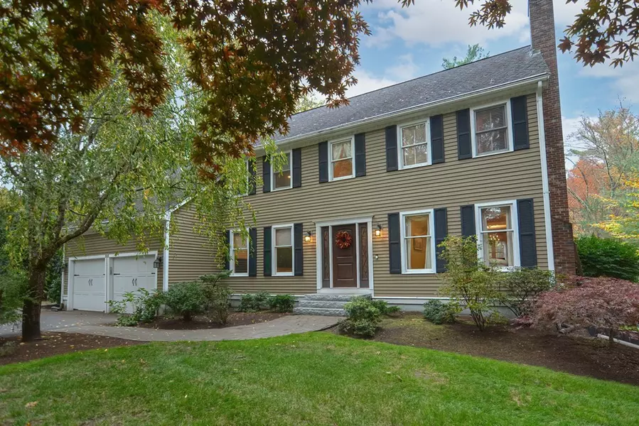 55 Lancashire Dr, Mansfield, MA 02048