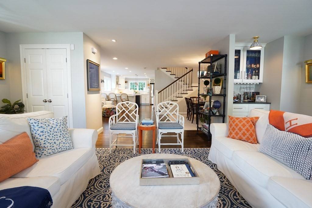 10 Durant Road, Wellesley, MA 02482