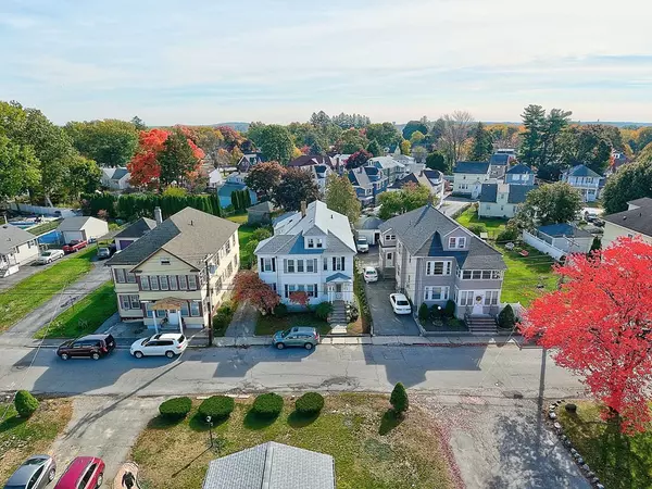 53 Arlington St, Methuen, MA 01844