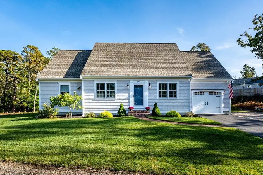 297 Depot Rd, Harwich, MA 02645