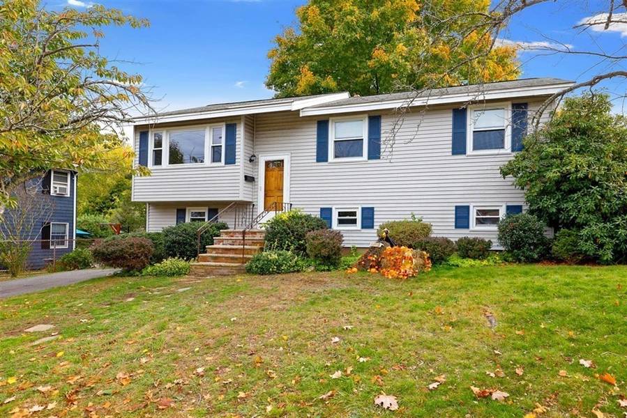 39 Gallows Hill Rd, Salem, MA 01970