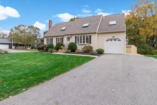 9 Kyle Street, Barrington, RI 02806