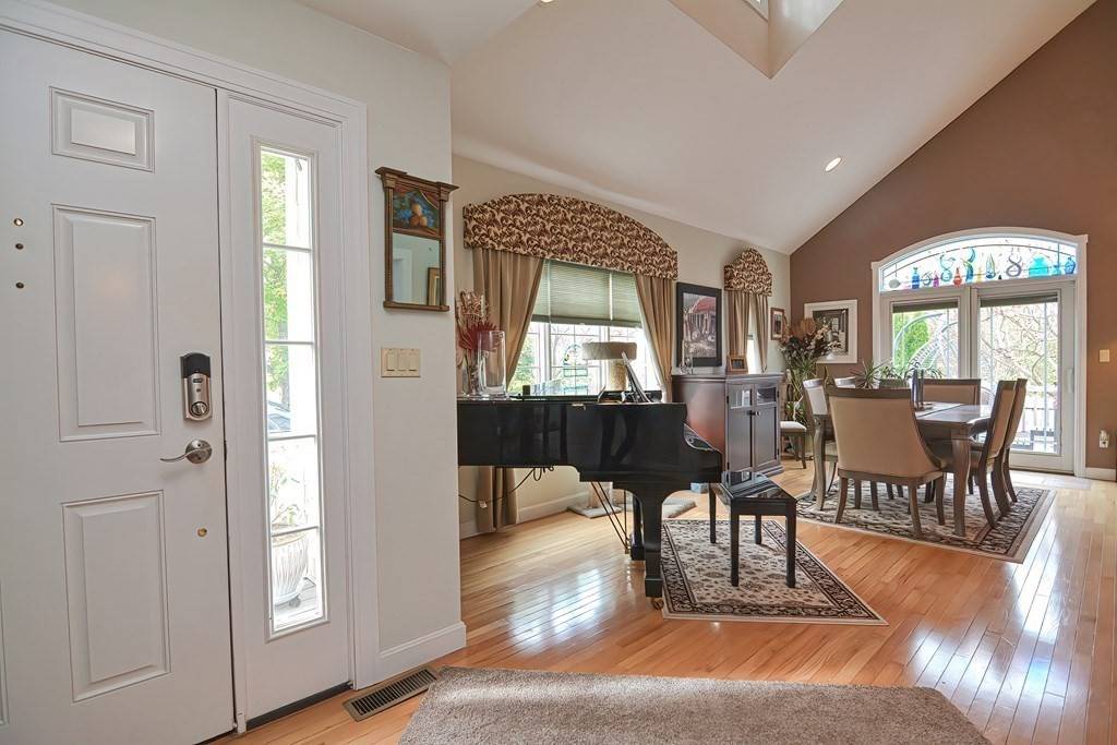 Rockport, MA 01966,11 Sandy Bay Ter #1