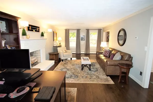 Carlisle, MA 01741,1199 North Rd