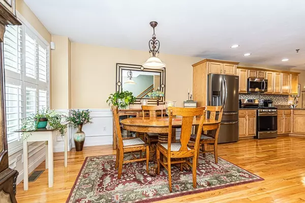 Pelham, NH 03076,5 Winterberry Road #9