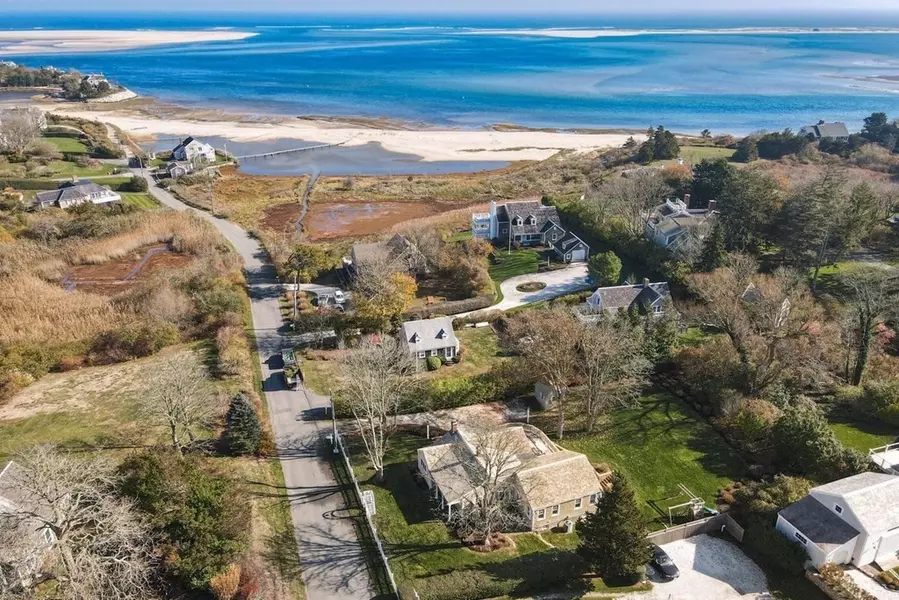 18 Old Wharf Rd, Chatham, MA 02650