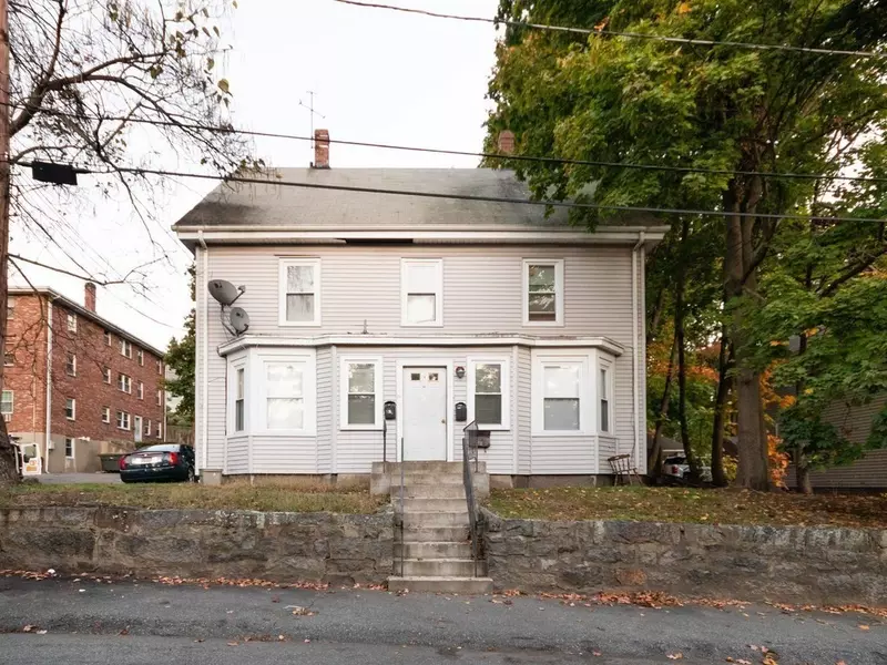 27 Barry St, Quincy, MA 02169