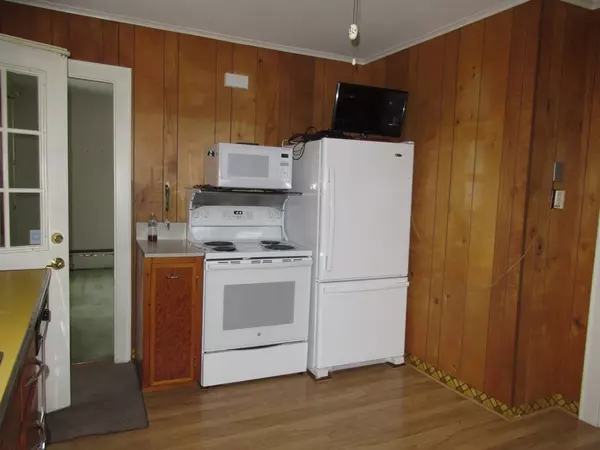 Springfield, MA 01104,1585 Carew St