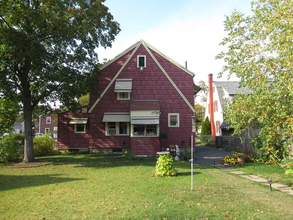 Springfield, MA 01104,1585 Carew St