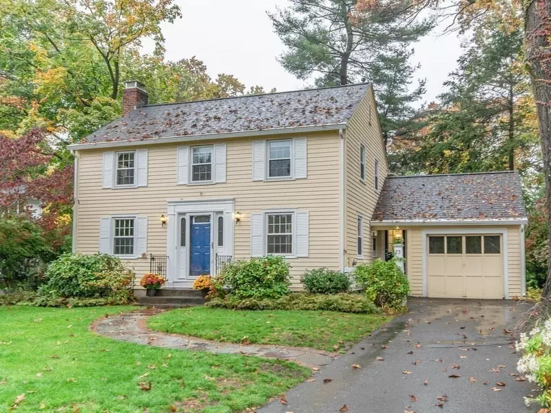 25 Dover Rd, Longmeadow, MA 01106