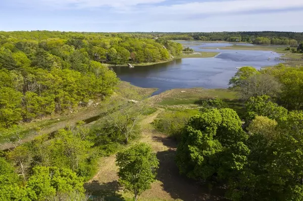 Cohasset, MA 02025,90 Black Horse Lane