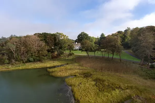 Cohasset, MA 02025,90 Black Horse Lane