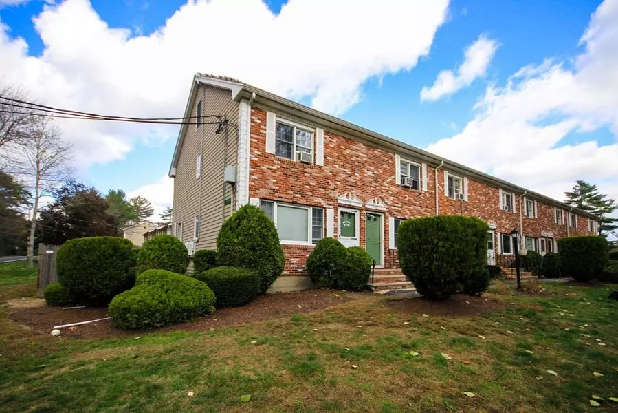 2 Andrew Rd #2, East Bridgewater, MA 02333