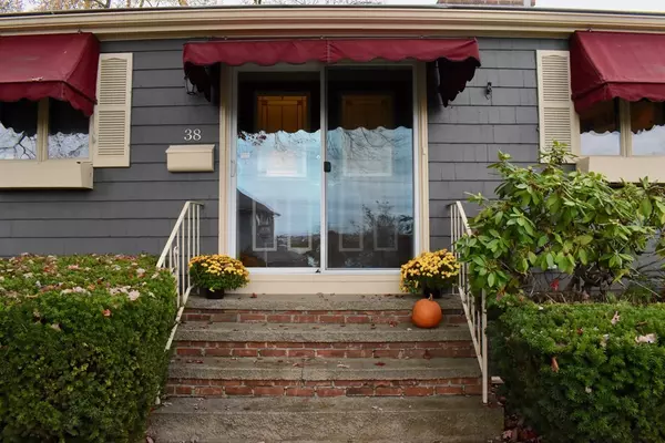 East Providence, RI 02914,38 Broadview Rd