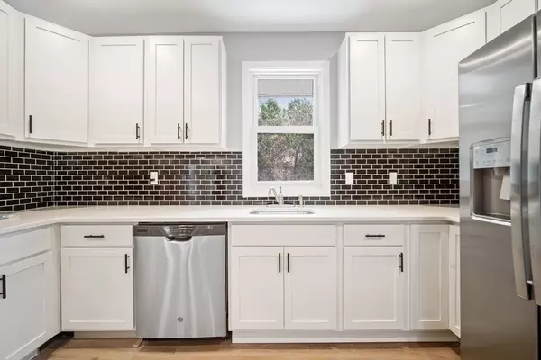 Agawam, MA 01001,178 School St