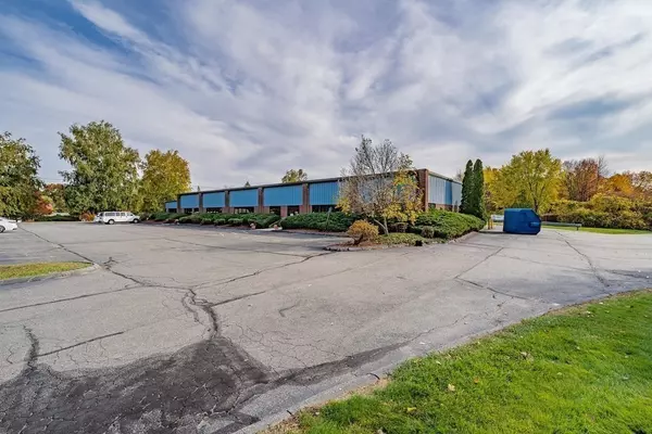 Agawam, MA 01001,1094 Suffield St