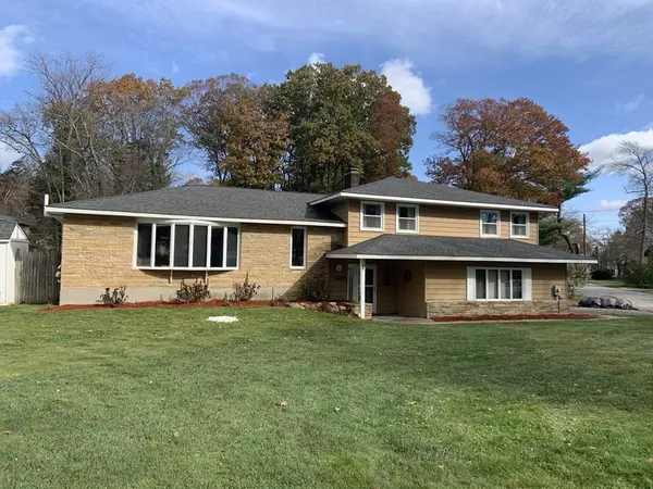 24 Paul St., Auburn, MA 01501