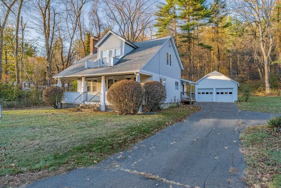 123 Highland Ave, Russell, MA 01071