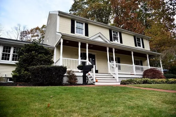 Auburn, MA 01501,22 Paul St