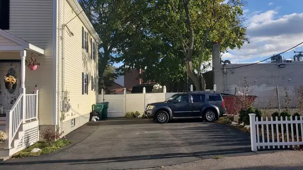 Lynn, MA 01902,11 Fayette Ct