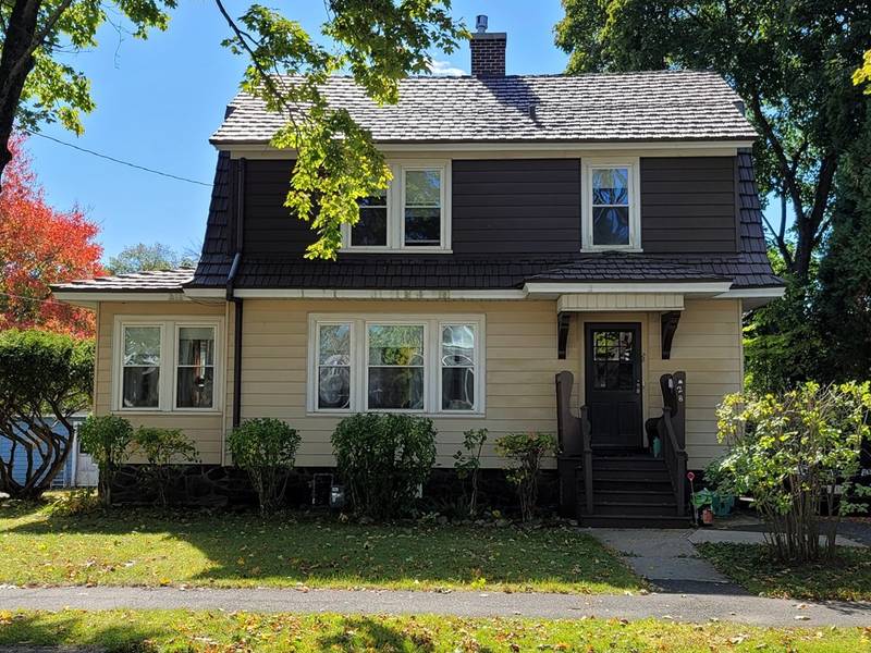 28 Forest Ave, Greenfield, MA 01301