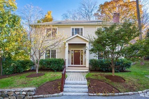 19 Gray Birch Ter, Newton, MA 02460