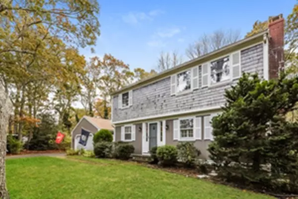 380 Jones Rd, Barnstable, MA 02648