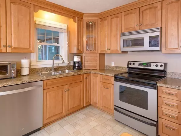Millbury, MA 01527,6 Atwood Ave