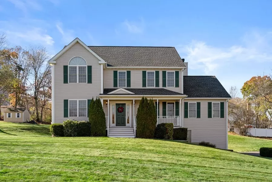 35 Peach Tree Dr, Sutton, MA 01590